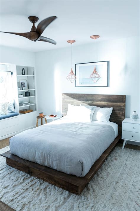 Diy Reclaimed Wood Platform Bed In 2020 Simple Bedroom