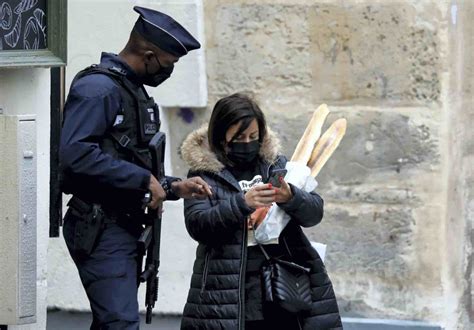 3 mai 2021 fin des attestations de journée et des restrictions de déplacement. Coronavirus France en direct : Attestation de déplacement ...