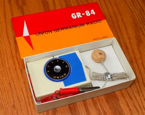 Vintage Union Germanium Crystal Radio Model Gr 84 Made In Japan