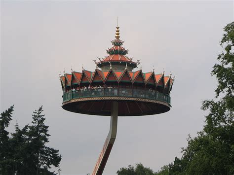 See which restaurants are open, where the nearest toilets are and how tall you need to be to ride in baron 1898. Pagode (Efteling) - Wikipedia