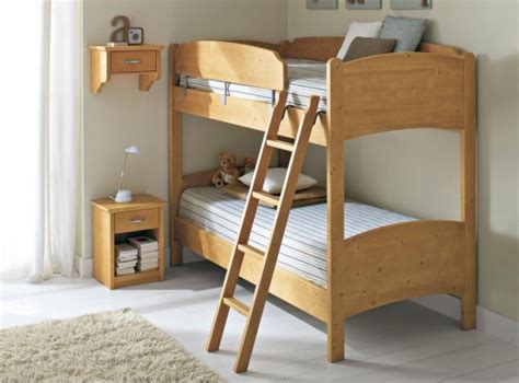 Specializzato in biancheria da letto, abc meubles ti offre il meglio tutti i nostri letti sono in legno massello. Letti a castello classici in legno massello: Moon