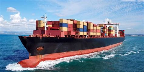 Sai muito caro ser marítimo em portugal. Las navieras transportan mas del 68% de los consumos del ...