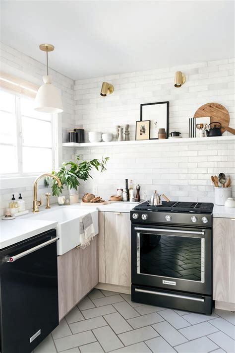 6 Tips For Small Kitchen Design