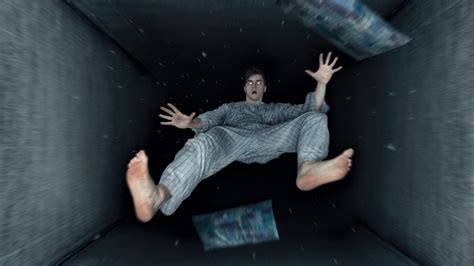 What It Really Means When You Dream About Falling