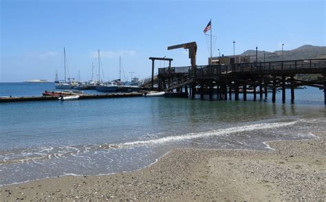 Two Harbors Beach On Isthmus Cove Avalon Ca California Beaches