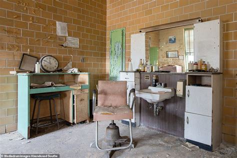 Haunting Images Reveal Dark History Of A Segregated Mental Asylum In Virginia Daily Mail Online