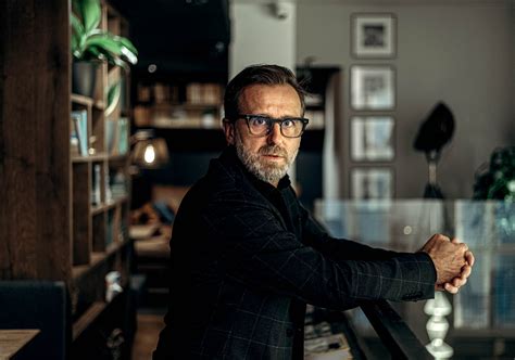 ˈkarɛl ˈpoborskiː ( listen)) (born 30 march 1972) is a retired czech professional footballer who played as a. 66 otázek Luďka Staňka: Největší chyba? Že jsem nezůstal déle v zahraničí, říká Poborský | PROČ NE?!