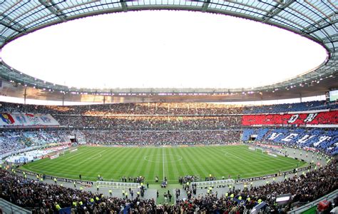 Shows the rolling stones were the first group to perform at the stadium. Le PSG vers le Stade de France - Paris SG - Homes Clubs ...