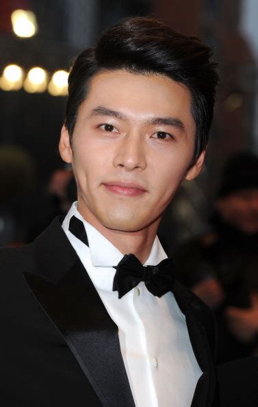 That man smiles but actually crying. Hyun Bin and Kang So Ra dating: Couple planning to marry ...