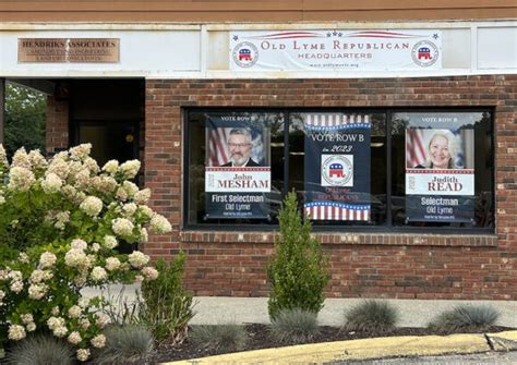 Old Lyme Republicans Open Campaign Headquarters On Halls Rd