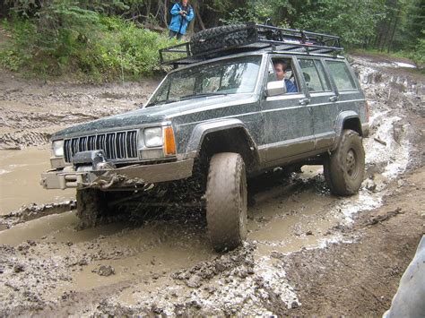 Jeep Cherokee In Mud Jeep Cherokee In Mud Dave7 Flickr