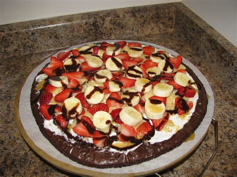 Pampered Chef Brownie Pizzait Tastes Waaaay Better Than It Looks