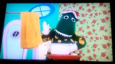 Dorothy The Dinosaur Washing Her Hands And Brushing Her Teeth Youtube