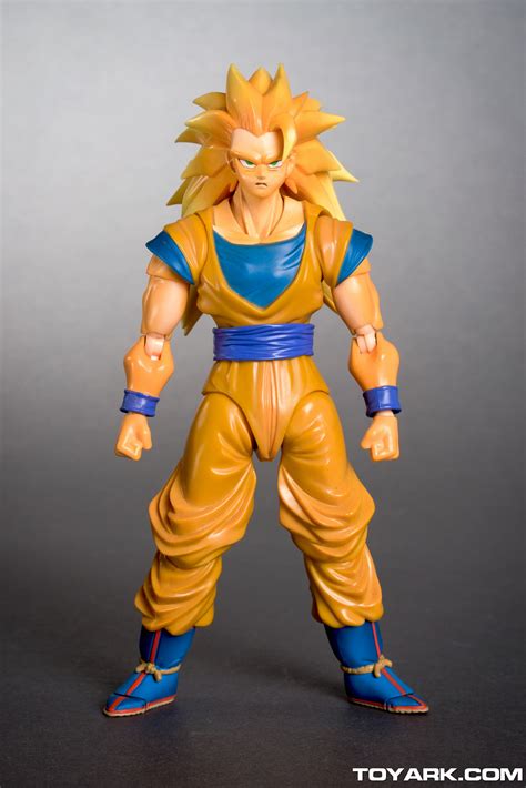 Highly articulated and approx 5.51 tall set contents main body, three optional expression parts, four pairs of optional hands S.H. Figuarts Super Saiyan 3 Goku Gallery - The Toyark - News