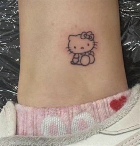 Hello Kitty Tatto 🌸💮 Hello Kitty Tattoos Sharpie Tattoos Cute Tiny