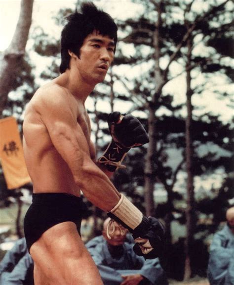 Bruce Lee In Enter The Dragon Bruce Lee Photos Bruce Lee Body Bruce Lee