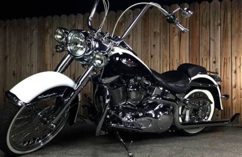 One of the most appealing things about the custom harley scene are the sheer number of if all of that isn't enough, a custom air ride setup, miles of chrome, and 18″ carlini apes give this softail a serious injection of style. Harley Davidson Softail Deluxe California Gangster Style ...