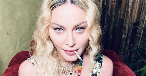 A celebration of madonna's legacy through her most personal songs and interviews. Madonna, avete mai visto la sua casa di New York? Ben 8 ...
