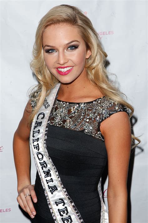 Miss Teen Usa Cassidy Wolf Hanging Out In New York Film Academy S