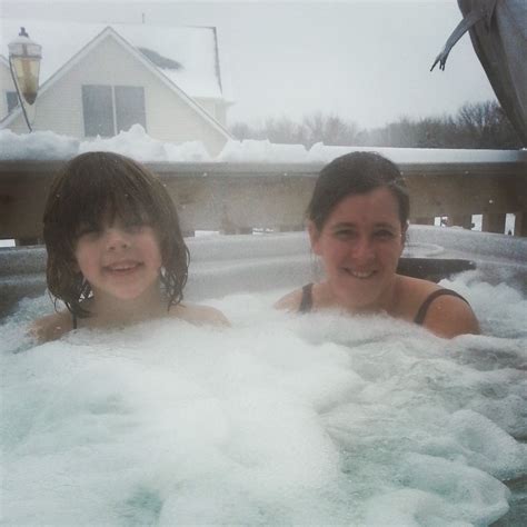 A Peakin To Our Lives 365 Days Of Thankful Hot Tubs In The Snow