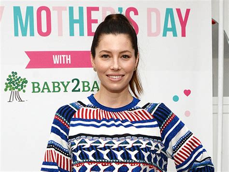 Here Is Why Jessica Biel Eats In The Shower Filmibeat