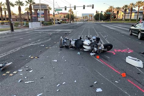 Las Vegas Police Officer Hurt Man Arrested In Possible Dui Crash Las