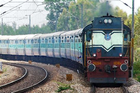 Indian Railways Introduces The Policy Of Mandatory Food Bills In Trains