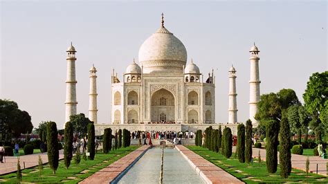 The Official New 7 Wonders Of The World The Taj Mahal