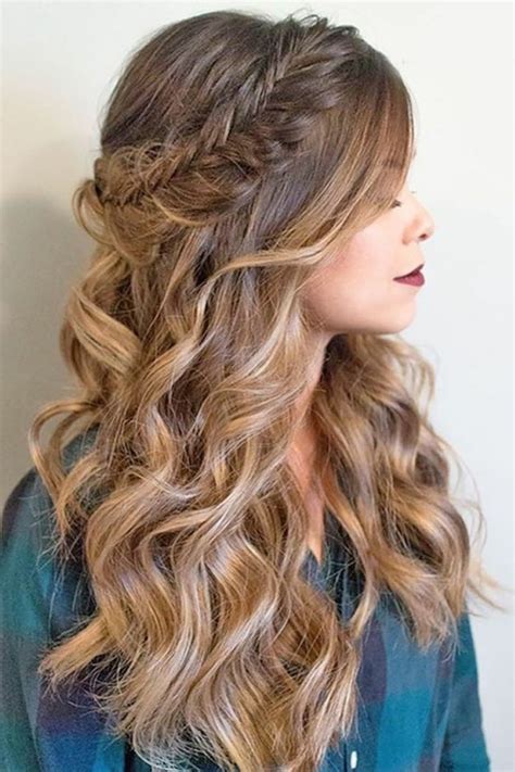 Here are 45 stunning examples of wavy hair looks to try. 1001 + ideas for beautiful hairstyles + DIY instructions