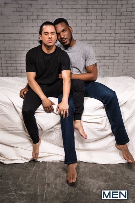 Gcu Gay Club Uruguay Fotos Y Trailer Duo Gay Interracial