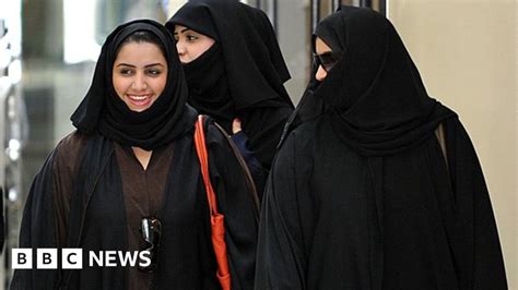 Saudi Arabias Women Vote In Election For First Time Bbc News