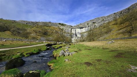 Coronavirus Yorkshire Dales Day Trippers Feel Emboldened Over Rules