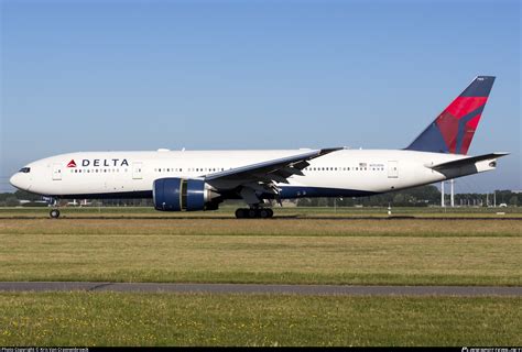 N703dn Delta Air Lines Boeing 777 232lr Photo By Kris Van