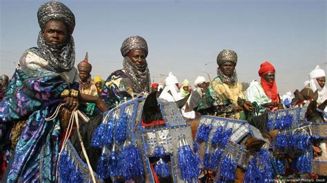 Labarai dw hausa‏ @hausadw 1 июл. Jihadi a kasashen Hausa da kewaye. | Amsoshin takardunku | DW | 07.10.2015