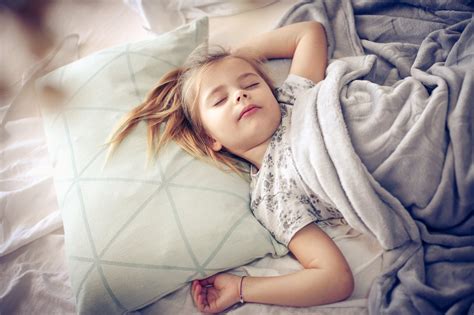 How Do I Stop My Kids From Stalling At Bedtime Popsugar Uk Parenting