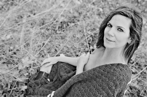 Tara Delaware Maternity Photography Angie Moon Photographer