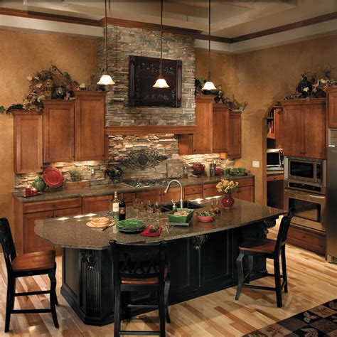 Starmark cabinetry has been in business since 1978. StarMark Cabinetry Kitchen in two colors - Traditional ...