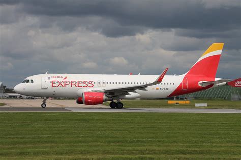 Ec Lvq 2 Ec Lvq Airbus A320 216 Cn 5590 Iberia Express Flickr