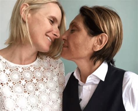 Eat Pray Love Author Elizabeth Gilbert Had A Love Ceremony With Her