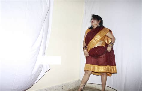 Andhamina Bhamalu Indian House Wife Saree Stripping