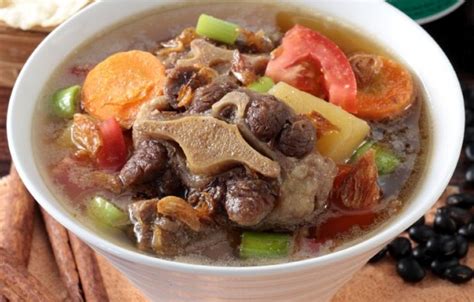 Resep sop buntut sapi special. Resep Sop Buntut Surabaya yang Gurih