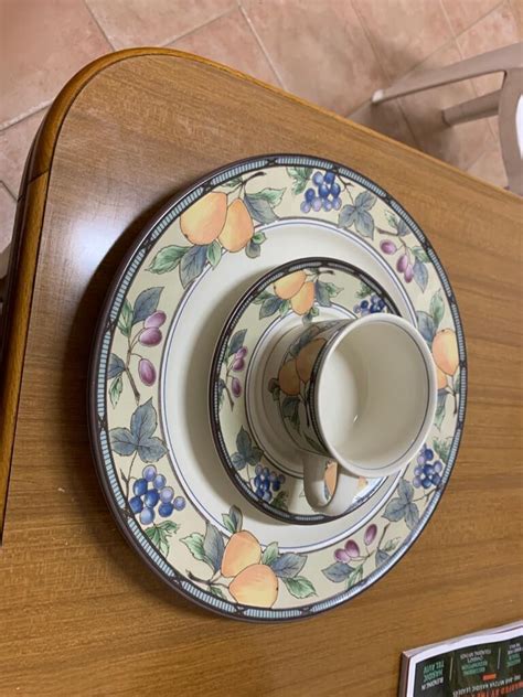 Perfect aroma doesn't happen by chance. Dishes - Service for 12