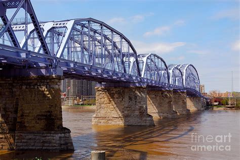 The Purple People Bridge Cincinnati Ohio Photograph By Anne Kitzman Pixels