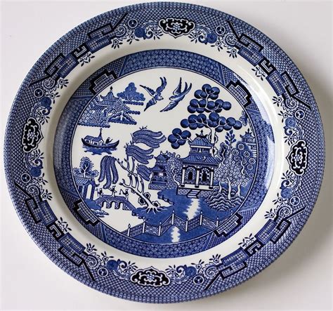 What S The Story Behind The Willow Pattern Design Blue Willow China