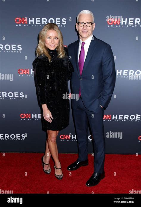 Kelly Ripa Anderson Cooper Attending 13th Annual Cnn Heroes Hi Res