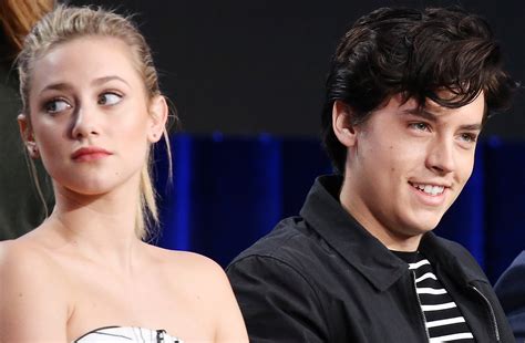 Lili Reinhart And Cole Sprouse Are Vacationing Together In Hawaii Right Now Glamour