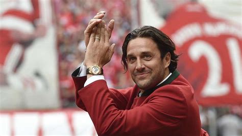 Luca Toni Begeistert Vom Fc Bayern Unter Trainer Jupp Heynckes