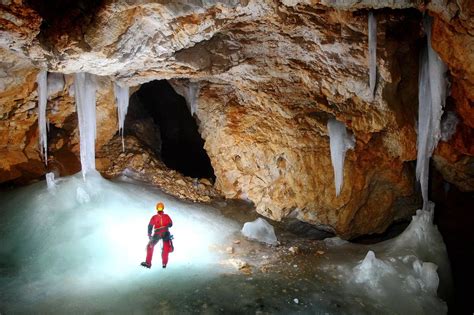 In Pictures Amazing Ice Caves Daily Record