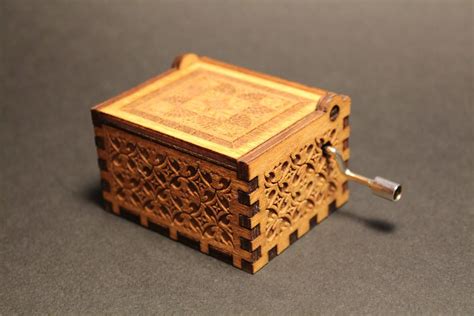 The second life of old city trees. Engraved wooden music box Harry Potter - Theme - Invenio Crafts