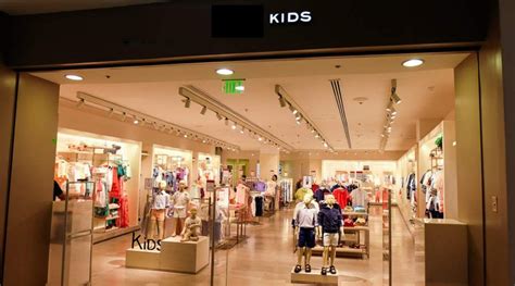 Custom Boutique Baby Clothing Store Design Retail Kids Garment Shop
